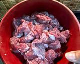 Foto langkah ke 1 dari resep Oseng Sapi Cabe Bawang.