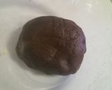 A picture of step 3 of Black and white tea party cookies.