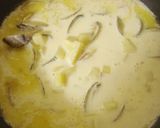 A picture of step 21 of Clam Chowder-Like Cream Pasta.
