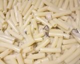 A picture of step 2 of Porcini pasta.