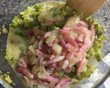 Foto del paso 8 de la receta: Pastel de brócoli muy fácil y rico