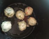 Foto langkah ke 4 dari resep Bola-bola Nasi.