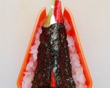 A picture of step 8 of Inside-Out Uramaki California Rolls.