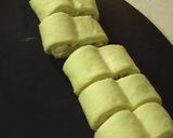 A picture of step 10 of Raisin and Cream Cheese Rolls.