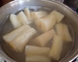 Foto del paso 1 de la receta: Buñuelos de Yuca Rellenos con Queso