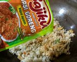 Foto langkah ke 3 dari resep Nasi Goreng (Bumbu Instan).