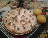 A picture of step 6 of Easy lemon meringue pie.