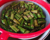 Foto del paso 2 de la receta: Wok de verduras con pavo, conejo y fideos de arroz
