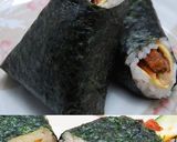 A picture of step 12 of Inside-Out Uramaki California Rolls.