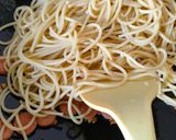 Foto langkah ke 3 dari resep Spaghetti Aglio Olio.