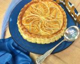 Une image de l'étape 8 de Galette des rois aux pépites de chocolat.