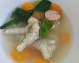 Foto langkah ke 6 dari resep Sop Wortel ceker sosis simple.