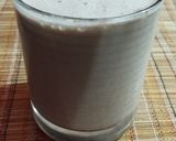 A picture of step 3 of Choco walnut banana smoothie.