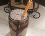 A picture of step 5 of Oreo Shake.