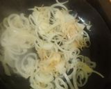 Foto del paso 1 de la receta: Bifes a la criolla con papas a la crema de verdeo