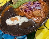Foto del paso 4 de la receta: Cachete de cerdo 🐷 desebrado cocido con salsa de jitomate delicioso un sabor único rápido