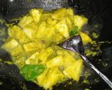 Foto langkah ke 2 dari resep Gurami goreng gulai kuning dengan nenas.
