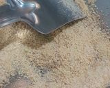 A picture of step 2 of Oats laddu.