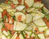 Foto del paso 3 de la receta: Pizza sin harina con base de coliflor y vegetales