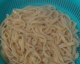 Foto langkah ke 2 dari resep Creamy Fettuccine.