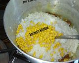 A picture of step 6 of Sausage fried rice.