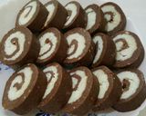 صورة لخطوة 11 من وصفة رول التمر بجوز الهند بالشكولا طعم اكتر من رائع 😋😋😋