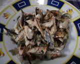 Foto langkah ke 1 dari resep Pindang Suwir Cabe Ijo.