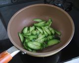 A picture of step 2 of Cucumber Stir-Fry.