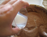 A picture of step 7 of Moist Cocoa Roll Cake.