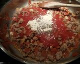 A picture of step 3 of Pizza pasta.