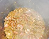 Foto del paso 3 de la receta: Níscalos con patatas