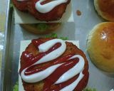 Foto langkah ke 6 dari resep Chicken burger / homemade burger bun / roti burger.