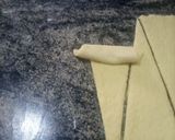 A picture of step 4 of Cinnamon crescent rolls.