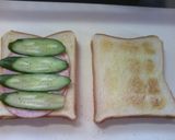 A picture of step 3 of Kissaten Style Ham and Cucumber Toasted Sandwich.