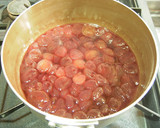 A picture of step 5 of Chunky Kyoho Grape Jam.