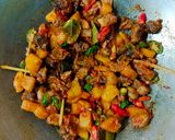 Foto langkah ke 7 dari resep Sambal Goreng Kentang Ati Ampela Khas Pekalongan.