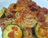 A picture of step 4 of Zucchini Tomato Pasta.