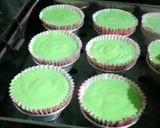Foto langkah ke 12 dari resep Bolu Kukus Mekar.
