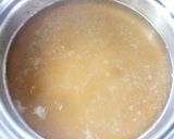 A picture of step 2 of Wakame Soup with the Soaking Liquid of Dried Maitake.