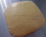 A picture of step 5 of Fluffy and Crispy Melon Bread.