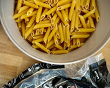 Foto del paso 1 de la receta: Pasta con alcaparras y burrata