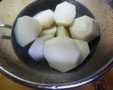 A picture of step 4 of Stewed Taro Potato Soboro Tumble.