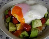 A picture of step 5 of Avocado and Wiener Sausage Teriyaki Rice Bowl.