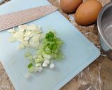 Foto langkah ke 1 dari resep Telur Dadar Kecap.