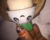 A picture of step 3 of Yogo Cocoa ice pops.