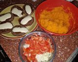 Foto del paso 2 de la receta: Hamburguesas c/queso y puré mix 《papas y calabaza》c/ensalada