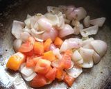 A picture of step 2 of Malai do pyaza.