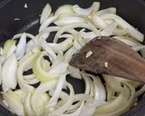 A picture of step 4 of White Sauce Clam Pasta.