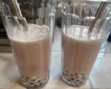 A picture of step 4 of Strawberry Boba Tea.