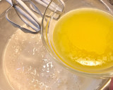 Foto del paso 7 de la receta Bizcocho de leche de coco y Maizena con almíbar de licor de coco